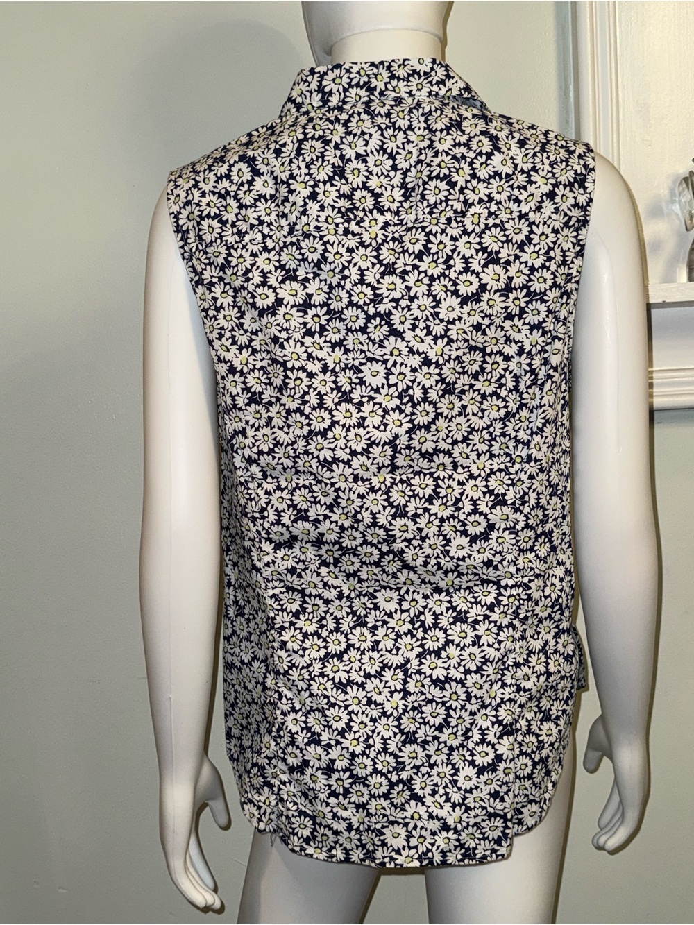 J. Crew Navy Floral Daisy Sleeveless Collared Camisole - Picture 5 of 10